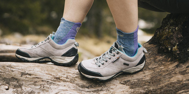 Hiking & outdoor socks for women
